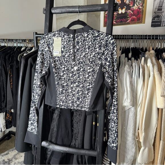 Sweaty Betty Power Zip Back Long Sleeve Crop Top Black Mini Geo Build Print - Picture 6 of 11